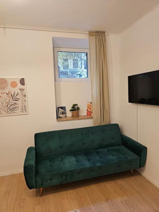 Heart Of City Center 4Br 2Bath 10 Pers Bucarest Extérieur photo