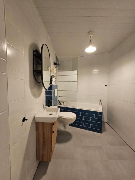 Heart Of City Center 4Br 2Bath 10 Pers Bucarest Extérieur photo
