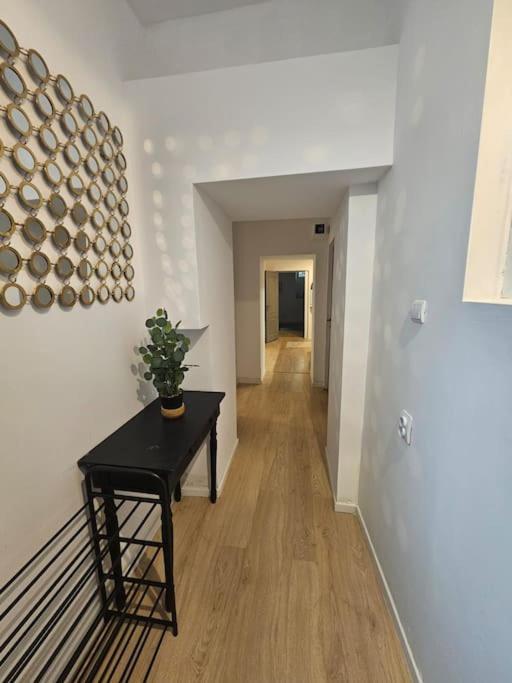 Heart Of City Center 4Br 2Bath 10 Pers Bucarest Extérieur photo