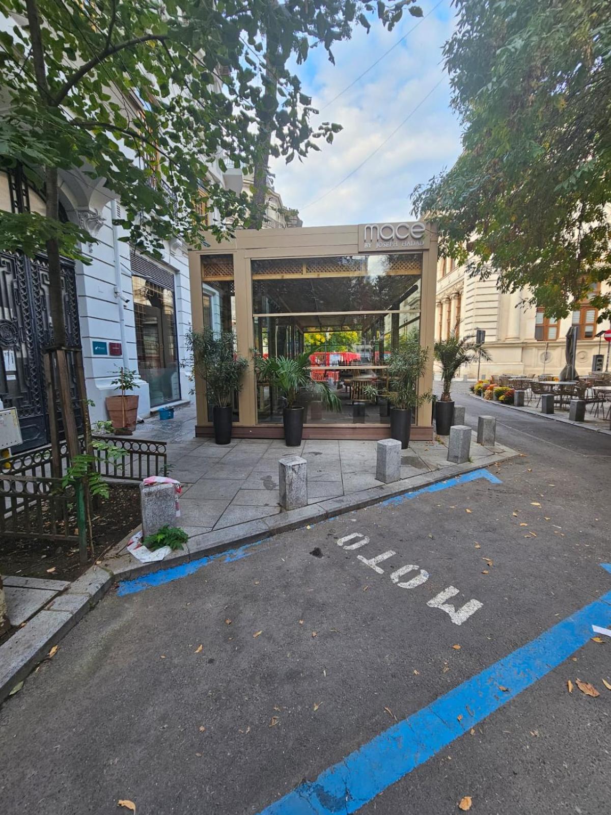 Heart Of City Center 4Br 2Bath 10 Pers Bucarest Extérieur photo